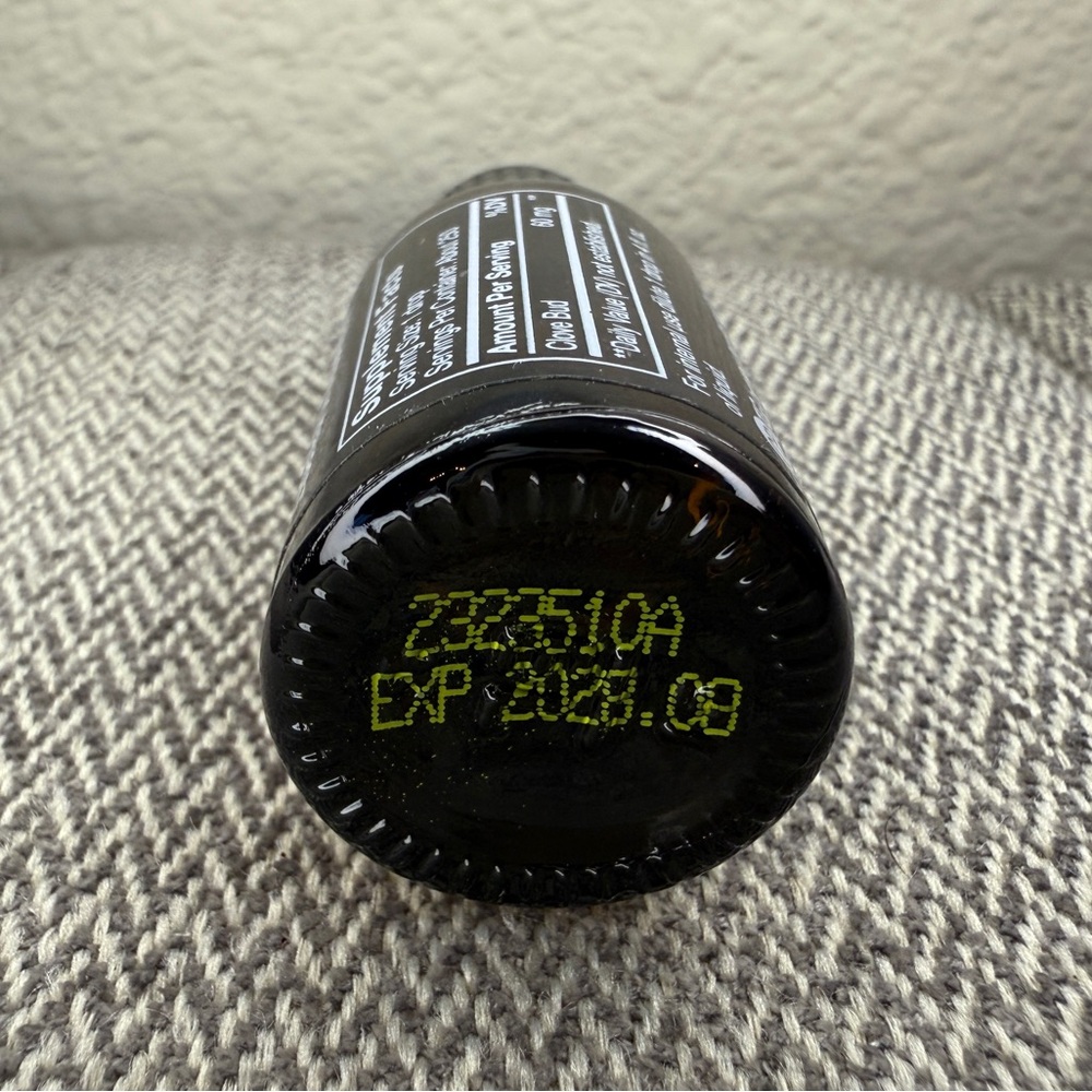 Clove Essential Oil — doTERRA, 15ml - Picture 10 of 13